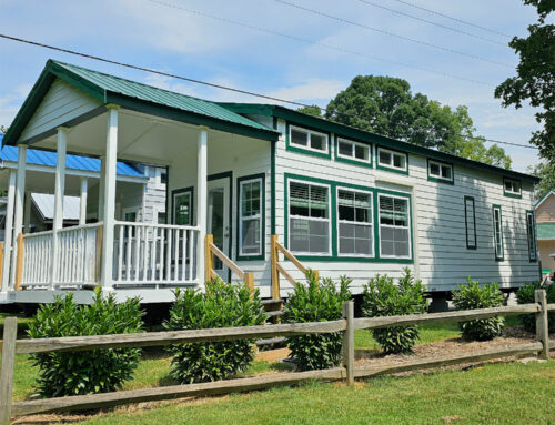 Green Living in a Little Package: The Guide to Energy-Efficient Tiny Homes